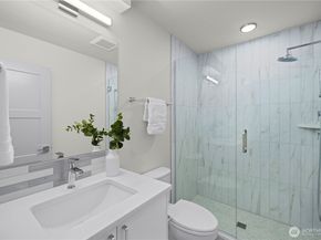 5517 A 9th Avenue NW, Seattle WA 98107