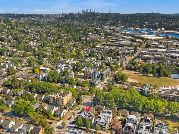 5517 A 9th Avenue NW, Seattle WA 98107