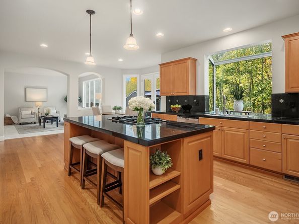 26730 SE 12th Way, Sammamish WA 98075