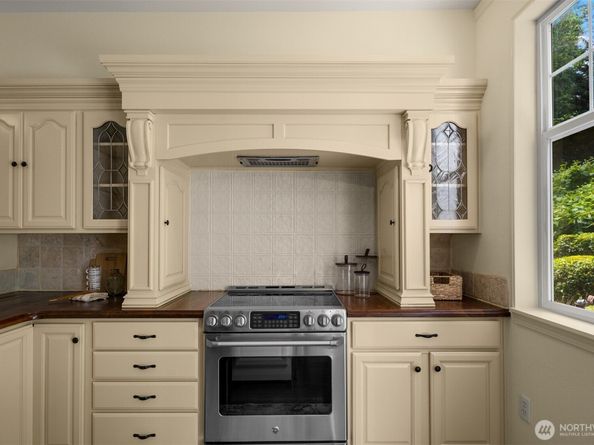 9717 178th Place NE 3, Redmond WA 98052