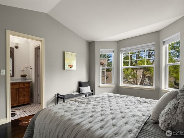 9717 178th Place NE 3, Redmond WA 98052