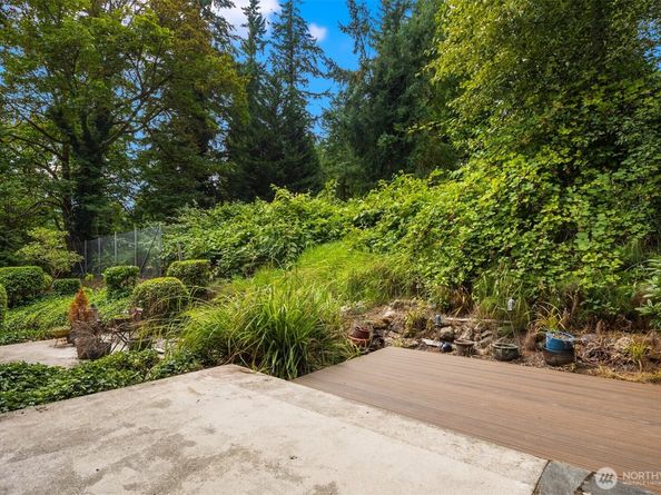 9717 178th Place NE 3, Redmond WA 98052