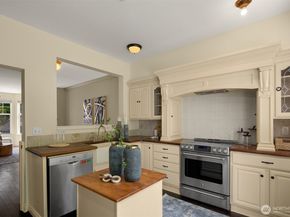 9717 178th Place NE 3, Redmond WA 98052