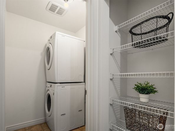 9717 178th Place NE 3, Redmond WA 98052