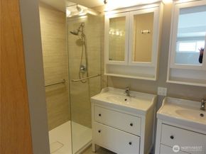 28821 18th Avenue S, Federal Way WA 98003