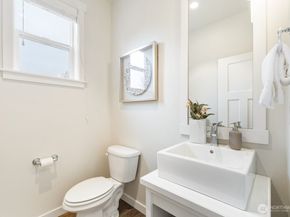 19407 121st Place SE, Kent WA 98031