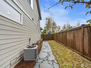 19407 121st Place SE, Kent WA 98031