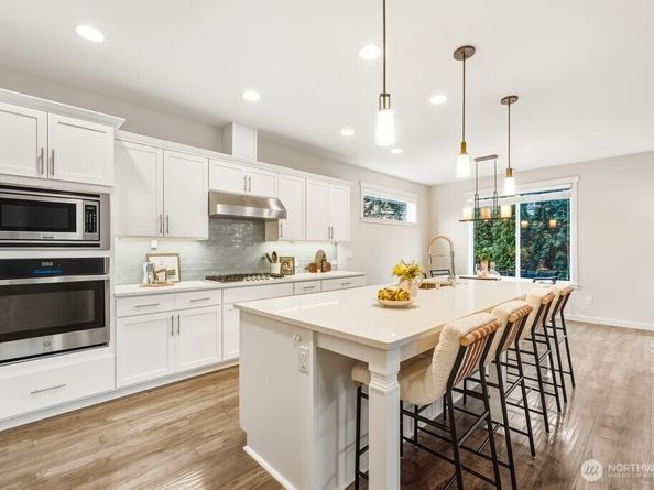 19407 121st Place SE, Kent WA 98031