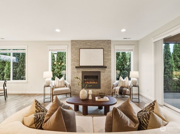 19407 121st Place SE, Kent WA 98031