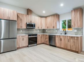 12531 25th Avenue NE Unit A, Seattle WA 98125