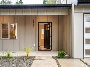 12531 25th Avenue NE Unit A, Seattle WA 98125