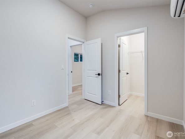 12531 25th Avenue NE Unit A, Seattle WA 98125