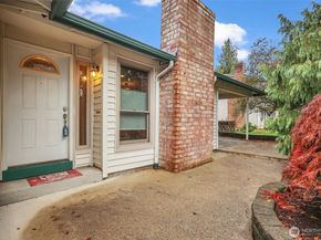 1808 Riverview Drive NE, Auburn WA 98002