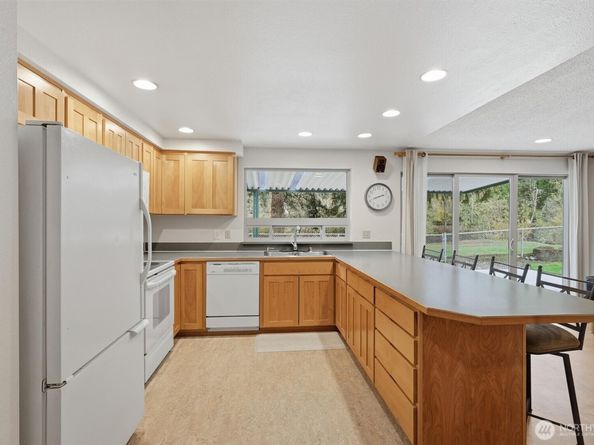 1808 Riverview Drive NE, Auburn WA 98002