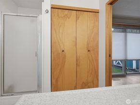 1808 Riverview Drive NE, Auburn WA 98002