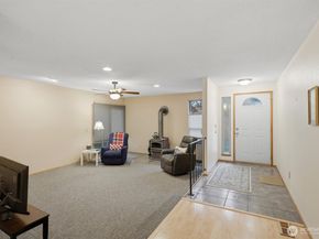 1808 Riverview Drive NE, Auburn WA 98002