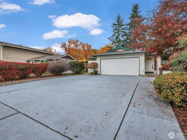 1808 Riverview Drive NE, Auburn WA 98002