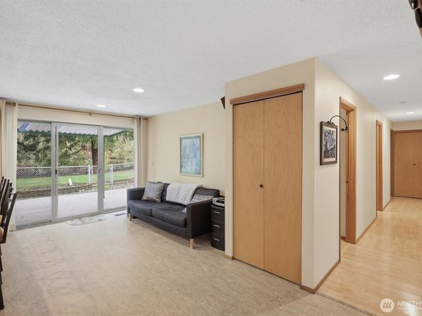 1808 Riverview Drive NE, Auburn WA 98002