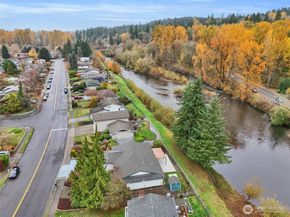 1808 Riverview Drive NE, Auburn WA 98002