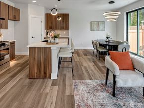 21403 39th Drive SE B, Bothell WA 98021