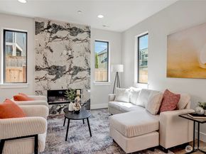 21403 39th Drive SE B, Bothell WA 98021