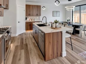 21403 39th Drive SE B, Bothell WA 98021