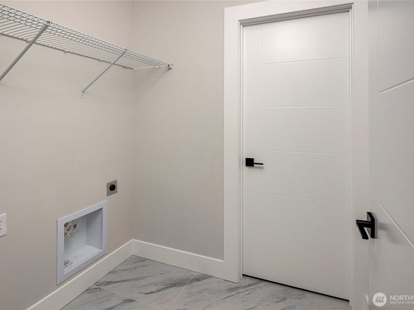 21403 39th Drive SE B, Bothell WA 98021