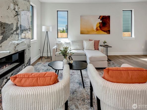 21403 39th Drive SE B, Bothell WA 98021