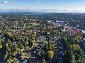 23901 59th Place W, Lake Forest Park WA 98043