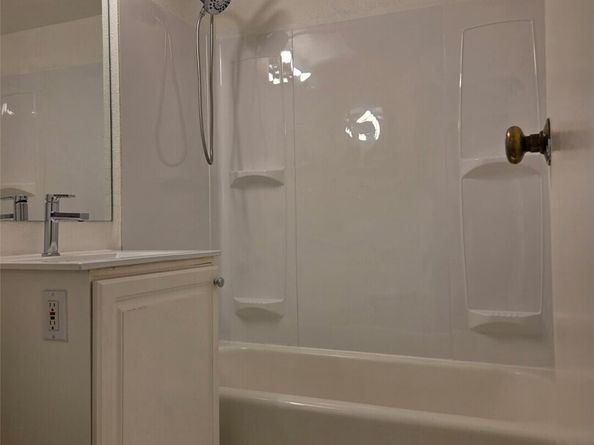 1400 Hubbell Place 1212, Seattle WA 98101