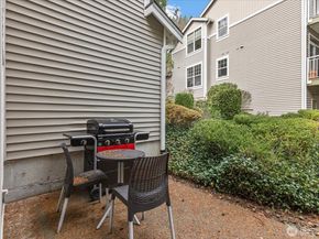 9634 179th Place NE 2, Redmond WA 98052