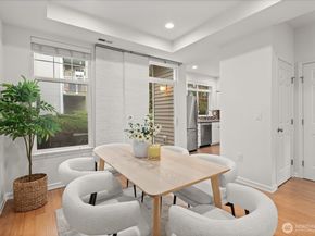 9634 179th Place NE 2, Redmond WA 98052