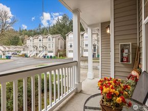 9634 179th Place NE 2, Redmond WA 98052