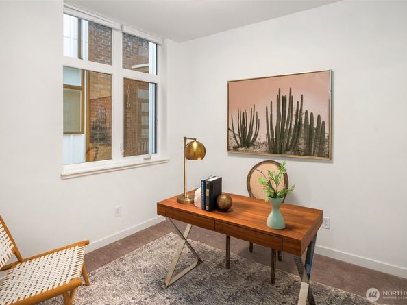 1013 C 6th Avenue N, Seattle WA 98109