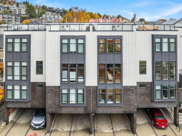 1013 C 6th Avenue N, Seattle WA 98109