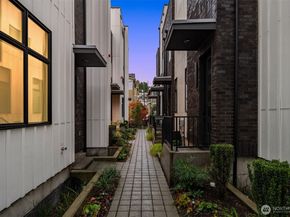 1013 C 6th Avenue N, Seattle WA 98109