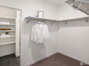 1013 C 6th Avenue N, Seattle WA 98109