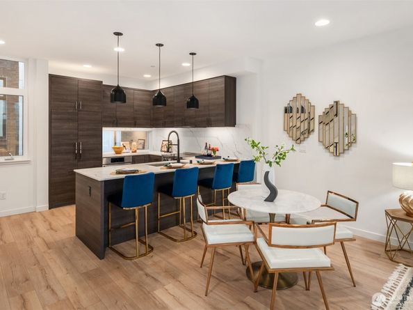 1013 C 6th Avenue N, Seattle WA 98109