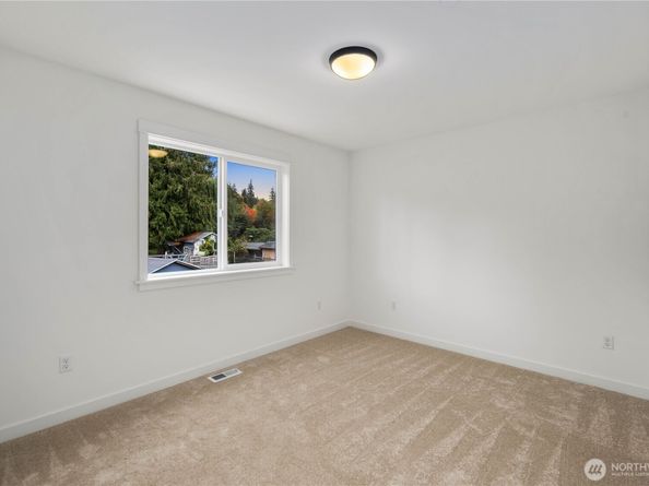 721 211th Place SE, Bothell WA 98021