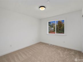 721 211th Place SE, Bothell WA 98021