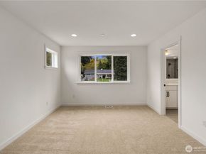 721 211th Place SE, Bothell WA 98021