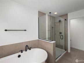 721 211th Place SE, Bothell WA 98021