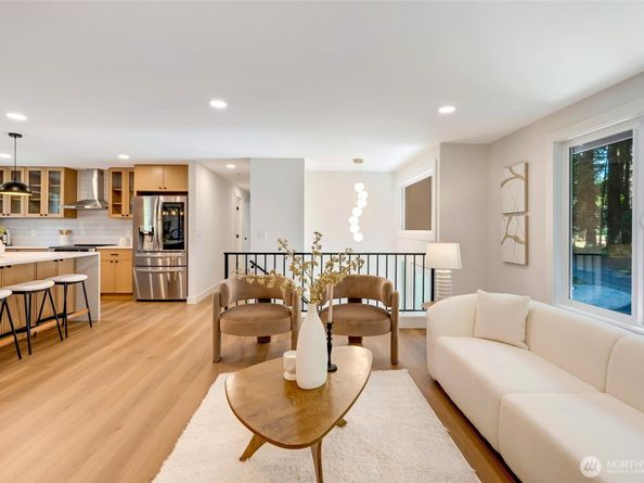 20126 81st Avenue W, Edmonds WA 98026