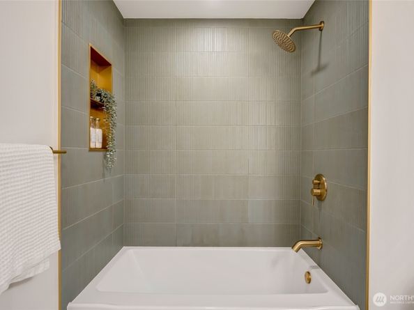 20126 81st Avenue W, Edmonds WA 98026