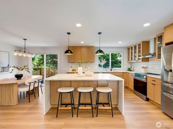 20126 81st Avenue W, Edmonds WA 98026