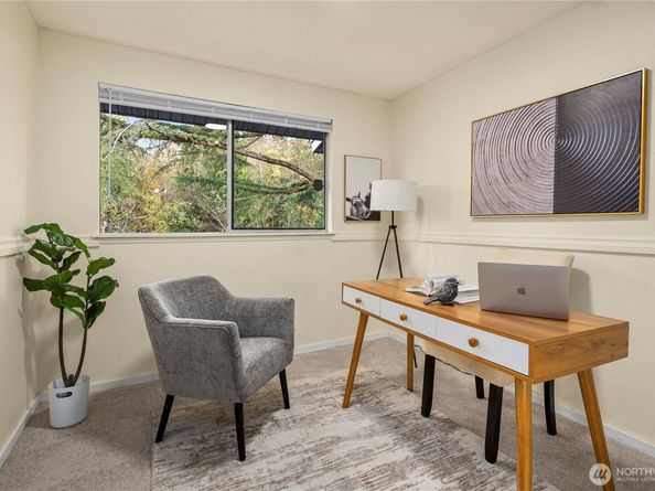 10316 NE 202nd Street, Bothell WA 98011