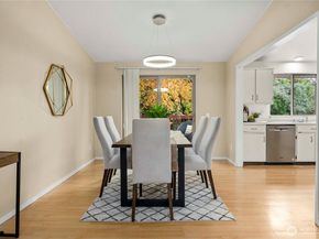 10316 NE 202nd Street, Bothell WA 98011