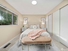 10316 NE 202nd Street, Bothell WA 98011