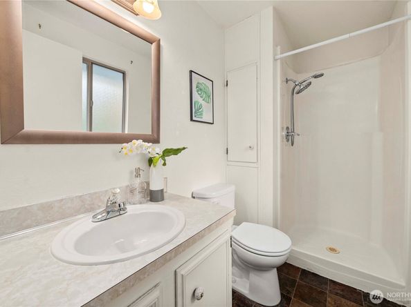 10316 NE 202nd Street, Bothell WA 98011