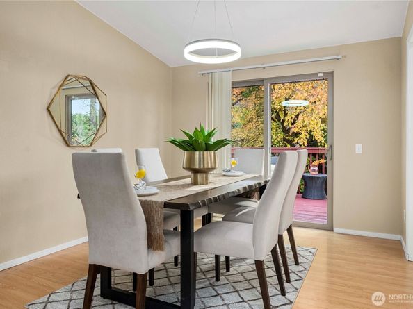 10316 NE 202nd Street, Bothell WA 98011